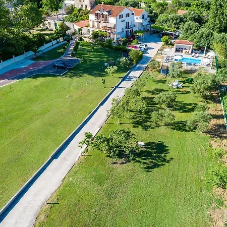 Mali Paradiso - Two Bedroom With Balcony And Pool View A4