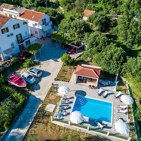 Mali Paradiso - Two Bedroom With Balcony And Pool View A4 Apartmán *