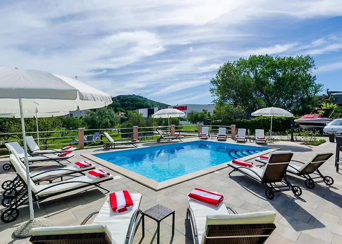 Mali Paradiso - Two Bedroom With Balcony And Pool View A4 Lejlighed Mlini